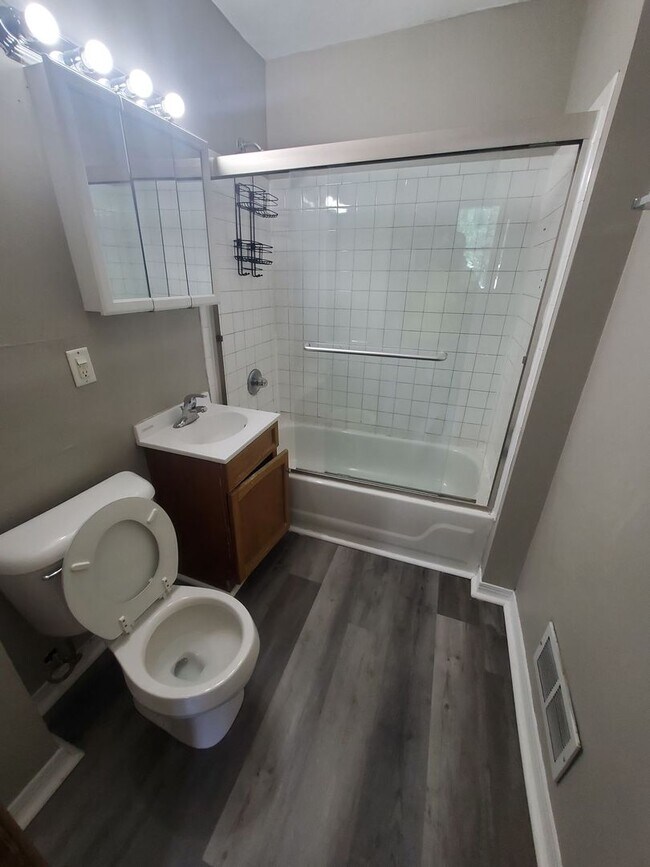 Foto del edificio - 3 Bedroom Single Family