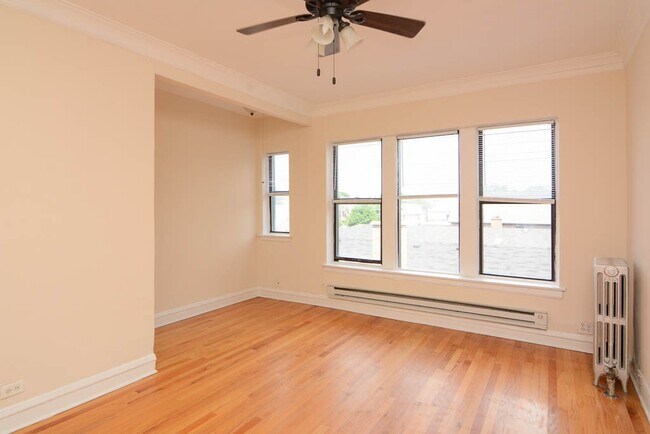 Foto del edificio - 4644 N Paulina St