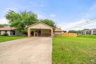Building Photo - 100 Meteor Dr
