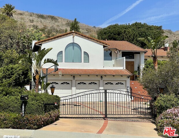 Primary Photo - 24743 Vantage Point Terrace