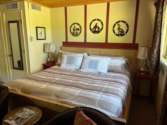 Building Photo - ROSE TREE INN  - UPTOWN SEDONA - FURNISHED...