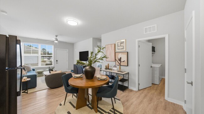 Foto del edificio - Authentix Town Creek