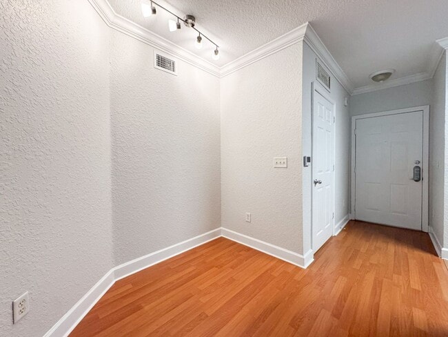 Building Photo - The Grande Downtown - Spacious 1 Bedroom Corner Unit AVAILABLE NOW!