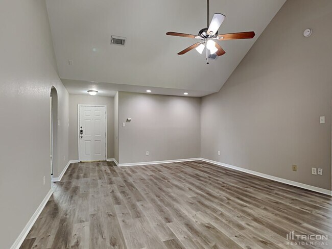 Foto del edificio - 106 Highland St