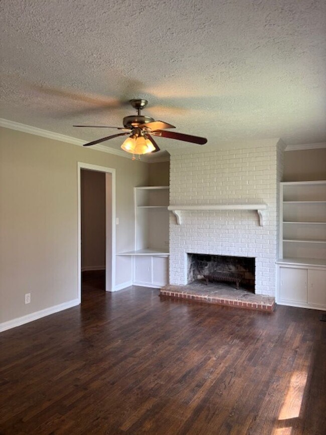 Foto del edificio - Welcome to this charming 3-bedroom, 1-bathroom home located in the city of Columbus, GA.