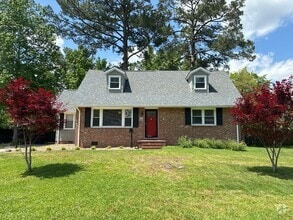 Building Photo - 809 Edgewood Dr