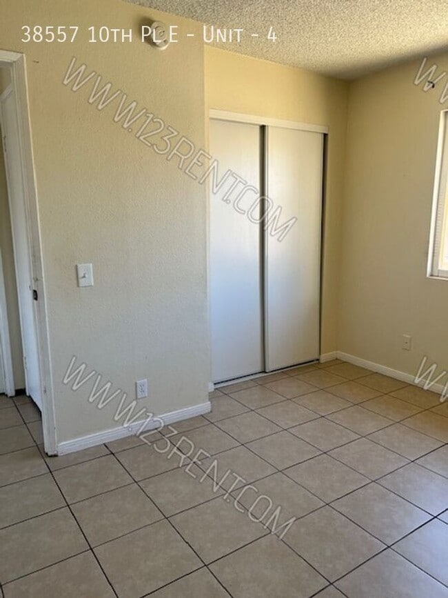 Foto del edificio - 38557 10th St E