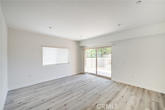 Foto del edificio - 14526 Hartland St