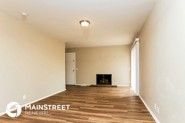 Building Photo - 3063 Aberdeen Dr