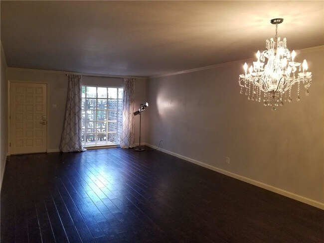 Foto del edificio - 2525 Turtle Creek Blvd