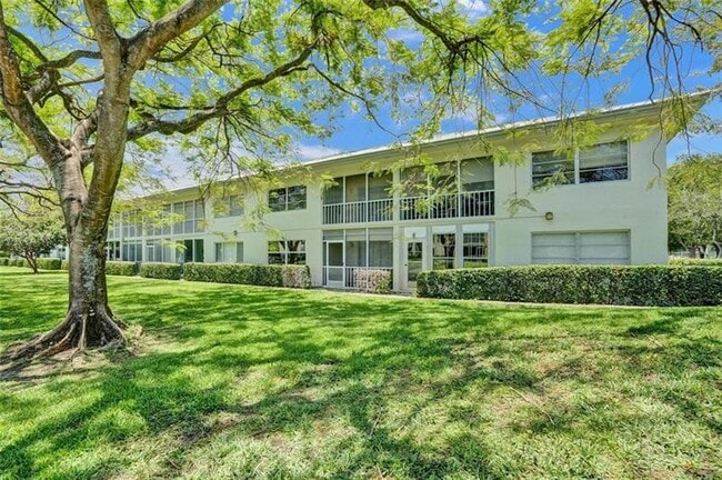 Building Photo - 1108 Bahama Bend