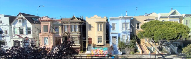 Building Photo - 1363 Page St