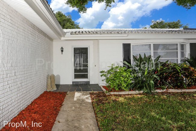 Foto del edificio - 7202 Bounty Dr