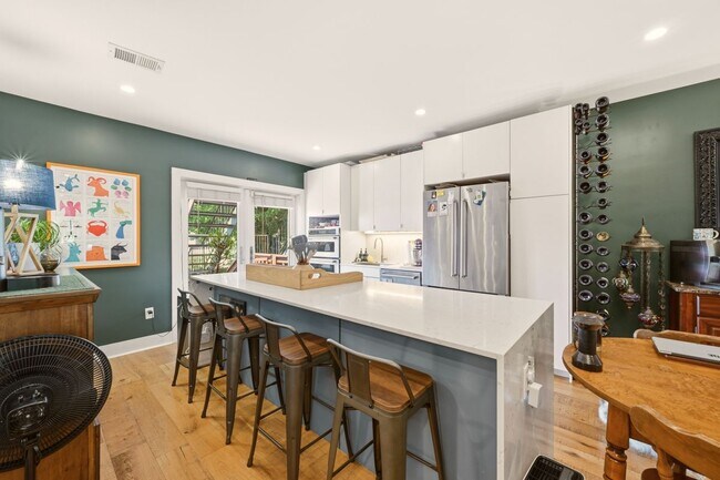 Foto del edificio - 1221 Oates St NE
