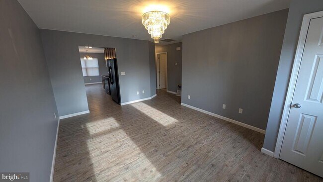 Foto del edificio - 224 Benedict Dr