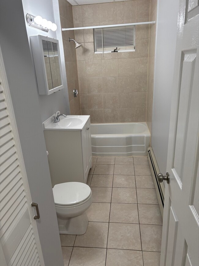 Bathroom - 406 Pawtucket Ave
