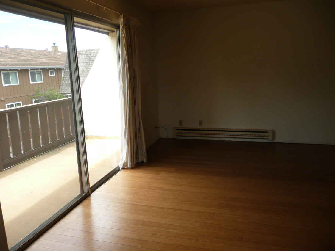Primary Photo - 1299 Ayala Dr