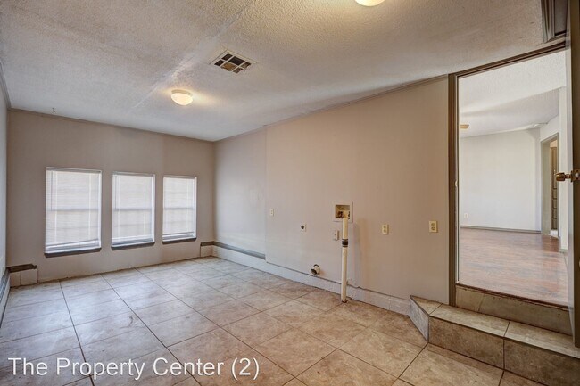 Building Photo - 2 br, 1 bath House - 3134 NW 40th St