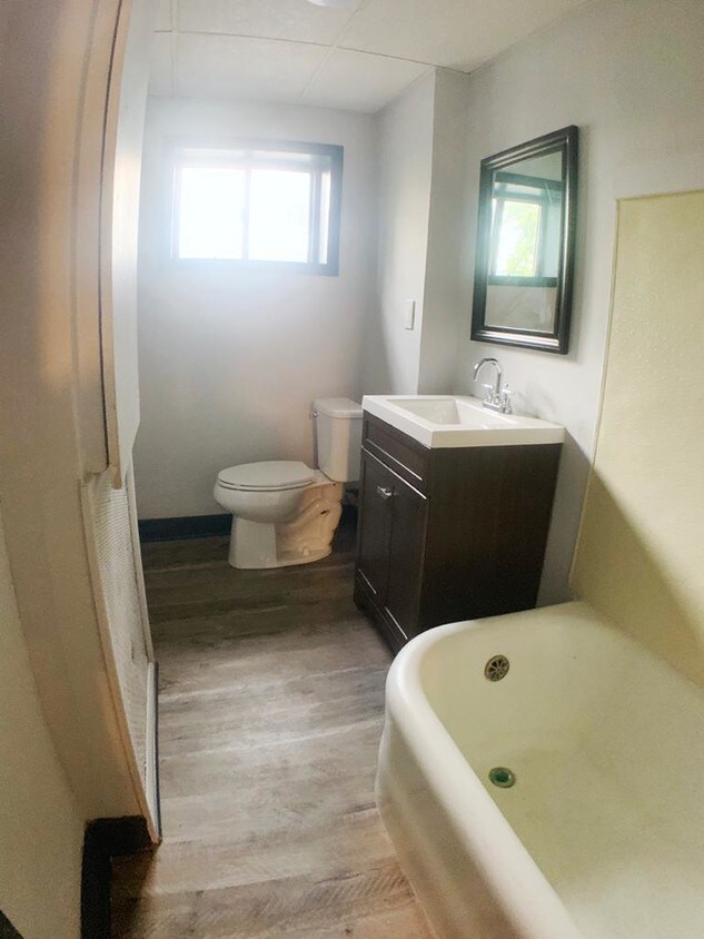 Foto principal - 51 Fort Pleasant Ave