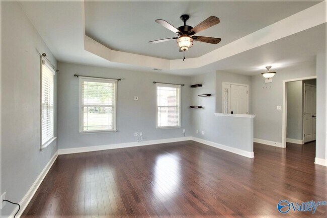 Building Photo - 24603 Rolling Vista Dr