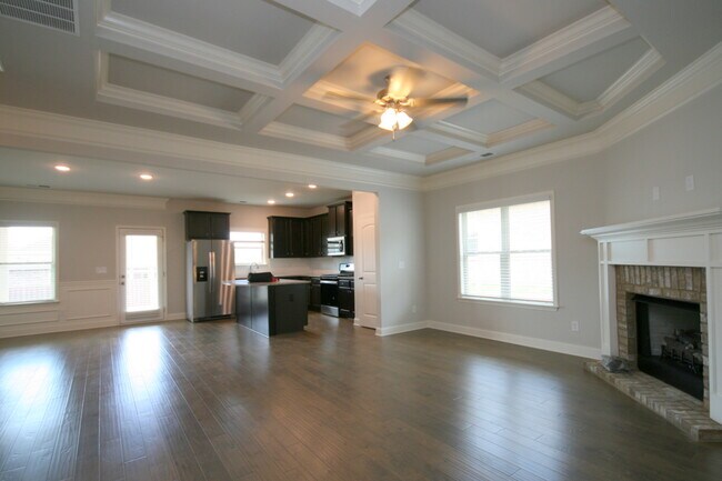 Foto del edificio - 7921 Gabriela Dr NW