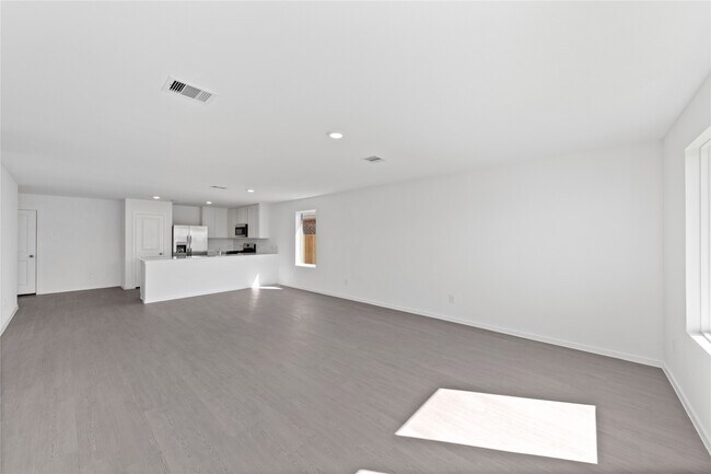 Building Photo - 5130 Red Drum Dr