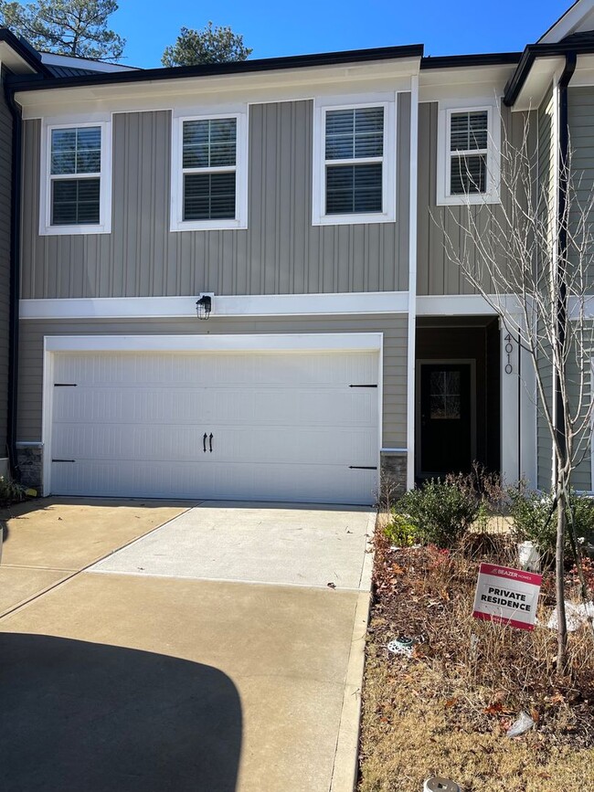 Building Photo - Charming 4 Bedroom Home Located In Cary