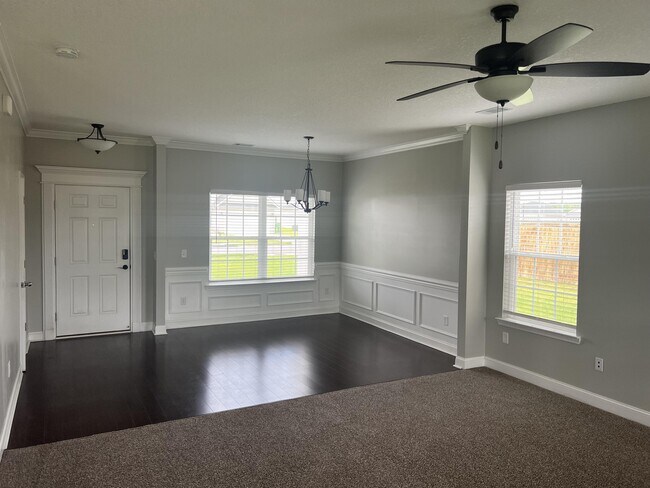 Building Photo - 265 Rutledge Dr