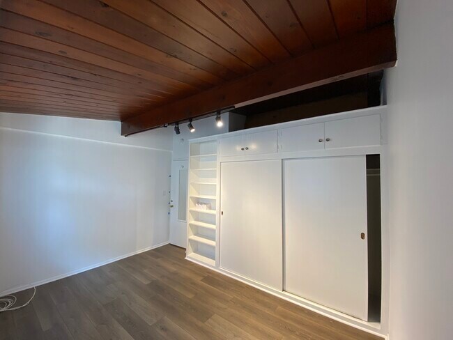 Bedroom - 640 Arroyo Dr