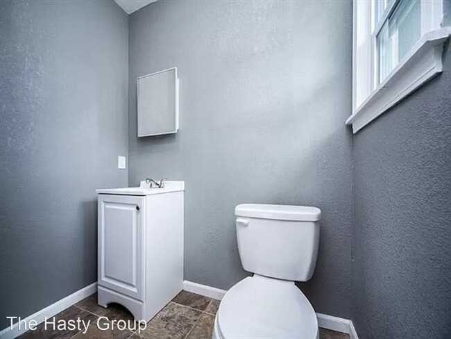 Foto del edificio - 3 br, 2 bath House - 7916 Prospect Ave