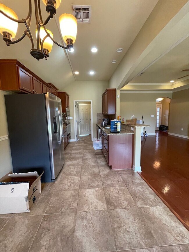 Foto del edificio - LEGACY SUBDIVISION- PET FRIENDLY