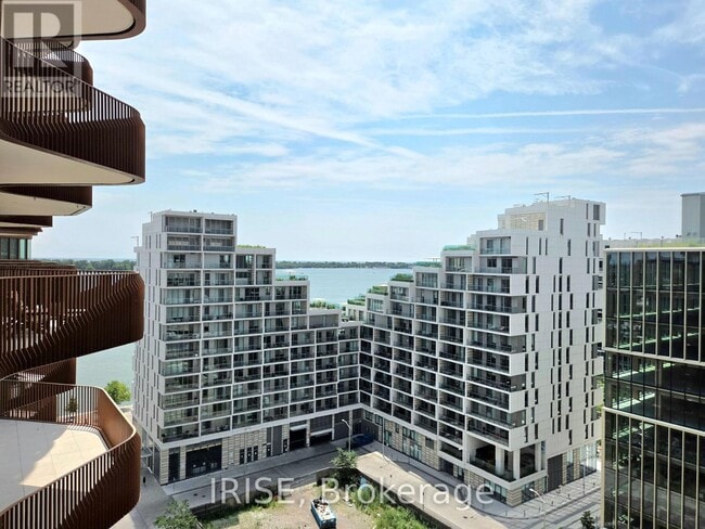 Building Photo - 155 Merchants' Wharf