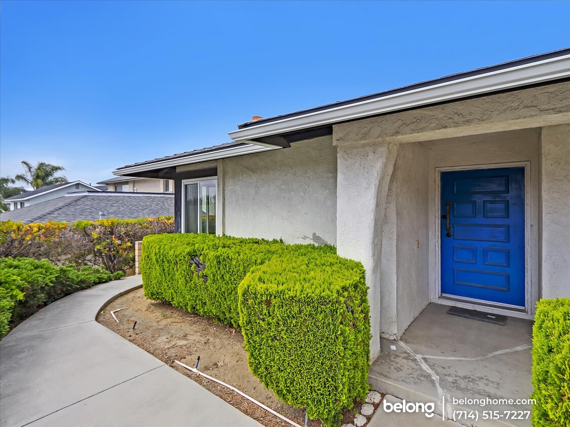 Primary Photo - 24831 Acropolis Dr