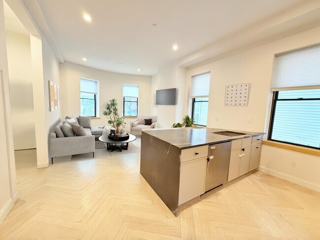 Foto del edificio - 182 Webster St