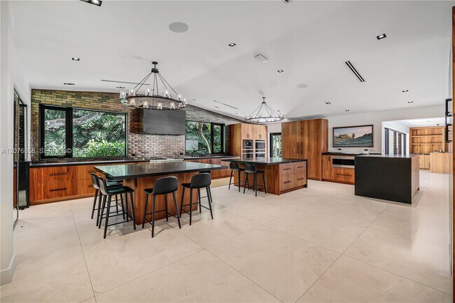 Foto del edificio - 4775 SW 85th St