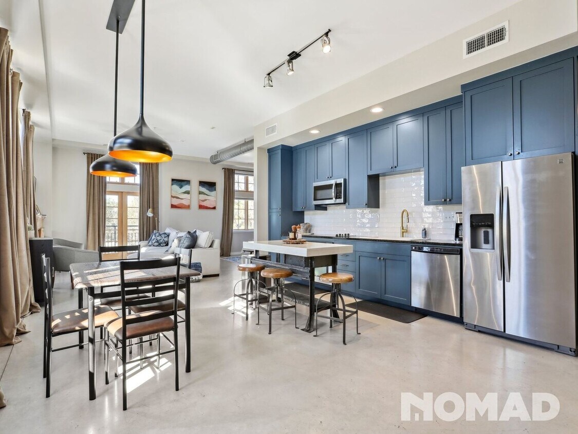 Primary Photo - FURNISHED: Eastside modern condo