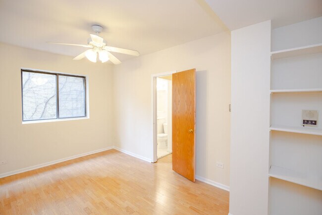 Foto del edificio - 1430 N Dearborn Pkwy