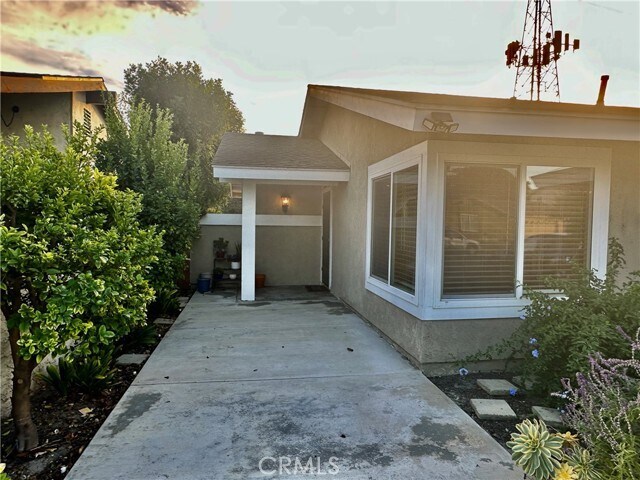 Foto del edificio - 3672 Claremont St