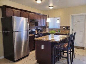 Building Photo - 2015 Funston St