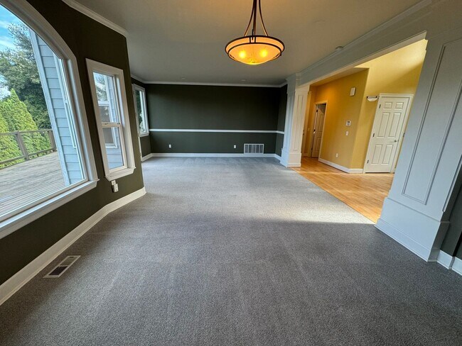 Foto del edificio - 601 Bronson Pl NE
