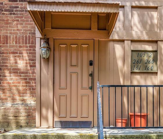 Foto principal - 10572 High Hollows Dr