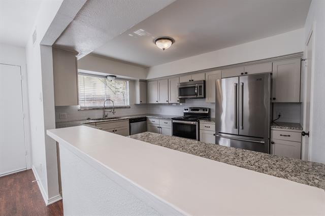 Foto del edificio - 2236 Irwin St