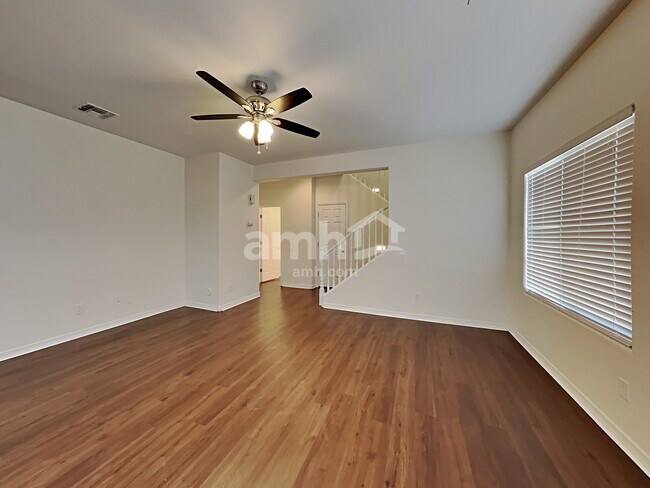 Building Photo - 11016 E Silver Springs Cir