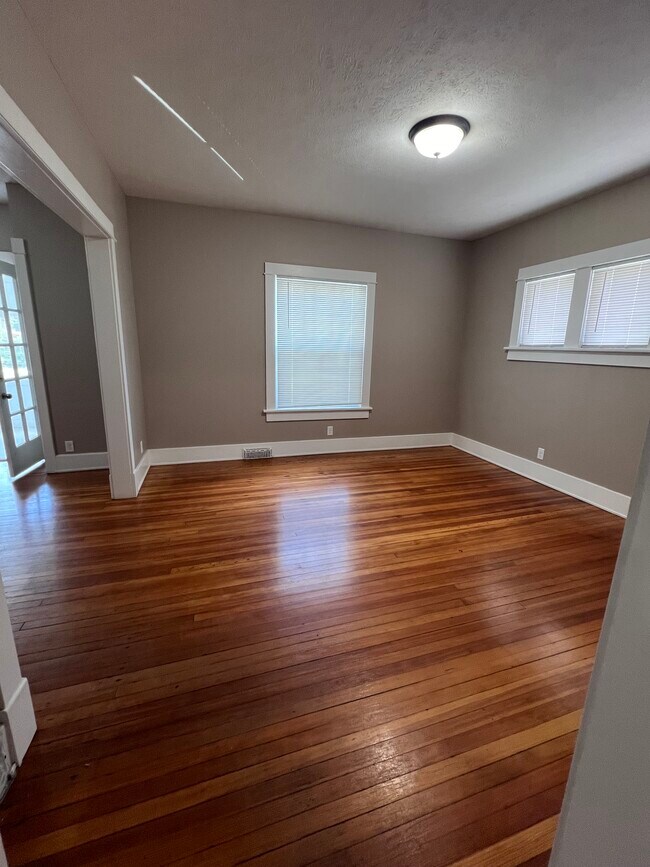 Dining Room - 1019 S 17th St