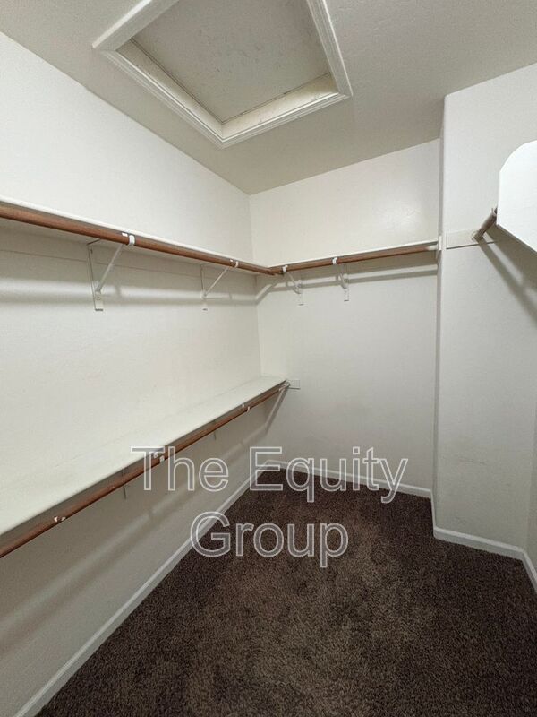 Foto del edificio - 3042 W Delta Ave