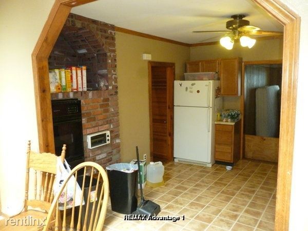 Building Photo - 3 br, 1 bath Apartment - 125 Perry Ave