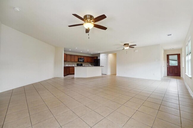 Building Photo - 12431 Skyview Cres Ct
