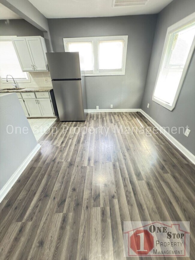 Foto del edificio - Beautiful 3 Bedroom 1 Bathroom Home in Kan...