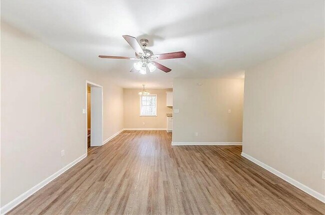 Foto del edificio - 3192 Belfort Rd SE