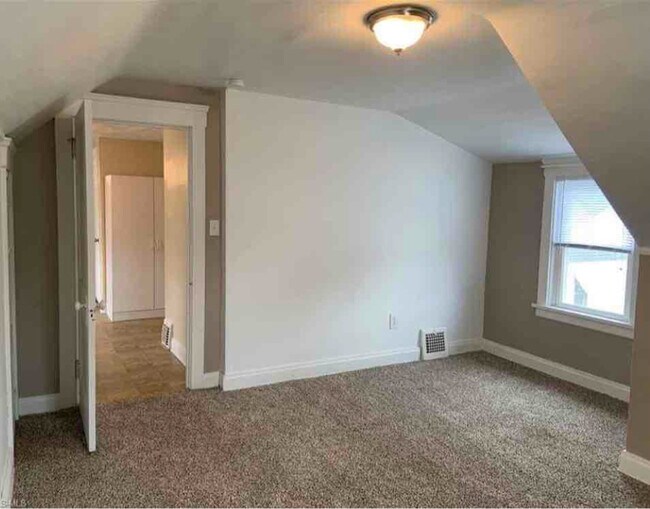 Building Photo - 6901 Archmere Ave